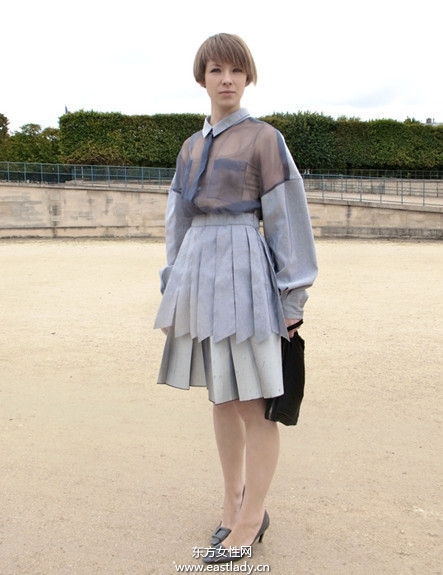 若隱若現(xiàn)透視裝瞬間秒殺全場