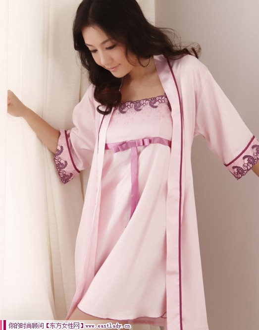 蕾絲花邊性感家居睡衣 展現(xiàn)你由內(nèi)而外的小性感