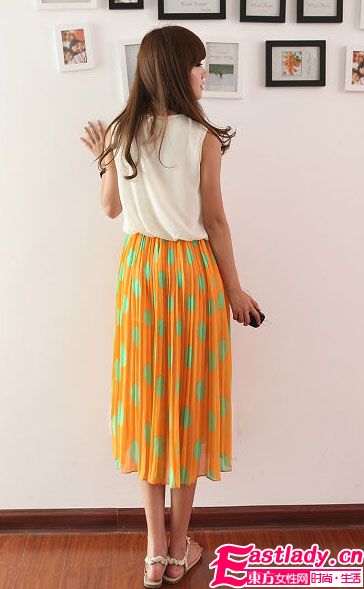 波點(diǎn)背心雪紡連衣裙 俏麗圓點(diǎn)女生最?lèi)?ài)