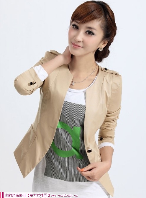 小西服也能穿出溫柔恬淡的感覺(jué)