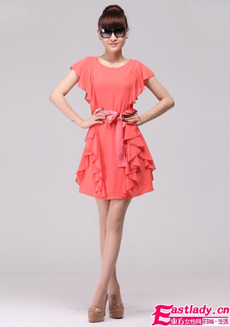 2012新款收腰雪紡連衣裙秀出你的小蠻腰