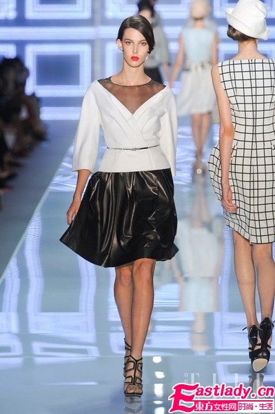 優(yōu)雅再現(xiàn) Dior 2012 春夏高級(jí)女裝系列