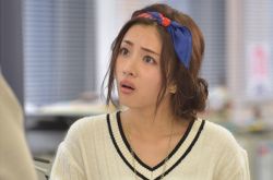 石原里美教你只用一條絲巾就能搭配潮流