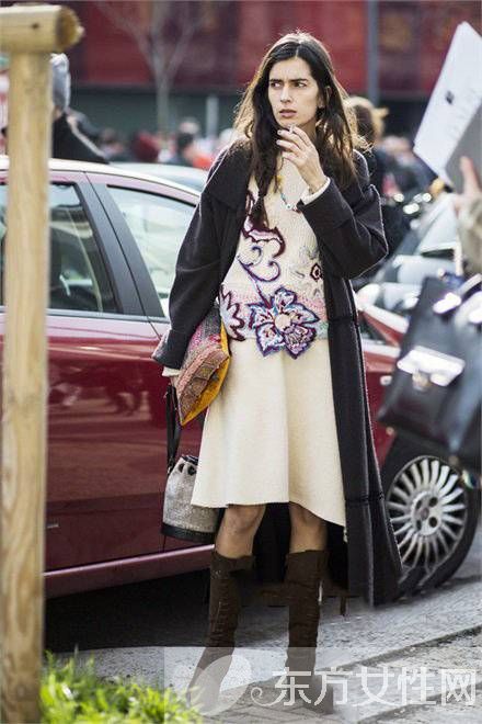 米蘭國際時裝周場外街拍秀 3分鐘學(xué)會混搭風(fēng)