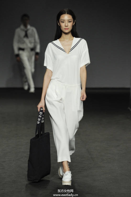 盤點(diǎn)超長腿性感韓模 身材好到?jīng)]話說