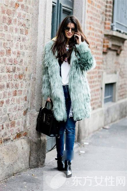 米蘭國際時裝周場外街拍秀 3分鐘學(xué)會混搭風(fēng)