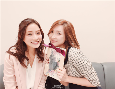 學(xué)學(xué)俏媽咪紗榮子時(shí)尚穿搭tips