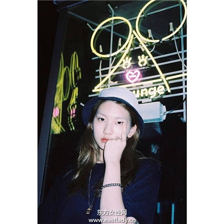 韓骨感絕美超模私服穿搭術(shù) 個性十足