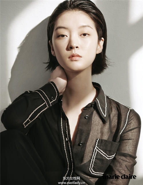 韓國超模姜素英中性美學(xué)正夯 時(shí)尚圈就愛這味