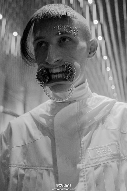 怪 怪 怪 2015年紐約時尚周的詭異T臺造型