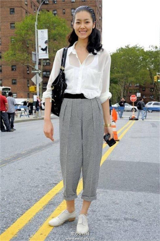 穿衣搭配超簡單 學(xué)劉雯穿衣誘歐巴