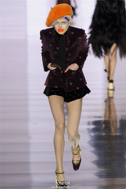 怪 怪 怪 2015年紐約時尚周的詭異T臺造型