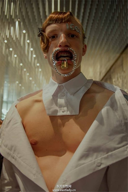 怪 怪 怪 2015年紐約時尚周的詭異T臺造型