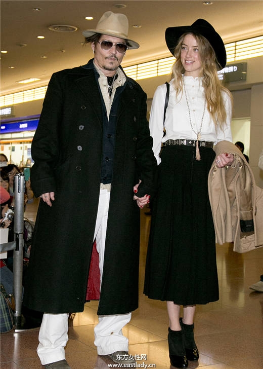 七夕情人節(jié)該怎么穿才好看 跟貝克漢姆夫婦這樣穿