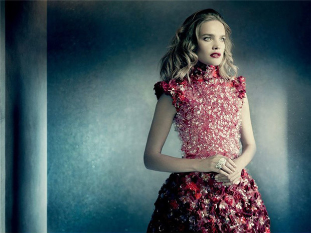 Natalia Vodianova《Vogue》2014年12月俄羅斯版