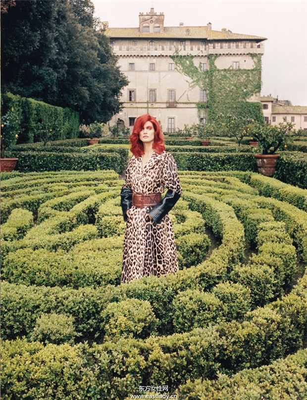 Malgosia Bela《W》雜志2014年8月夏季刊