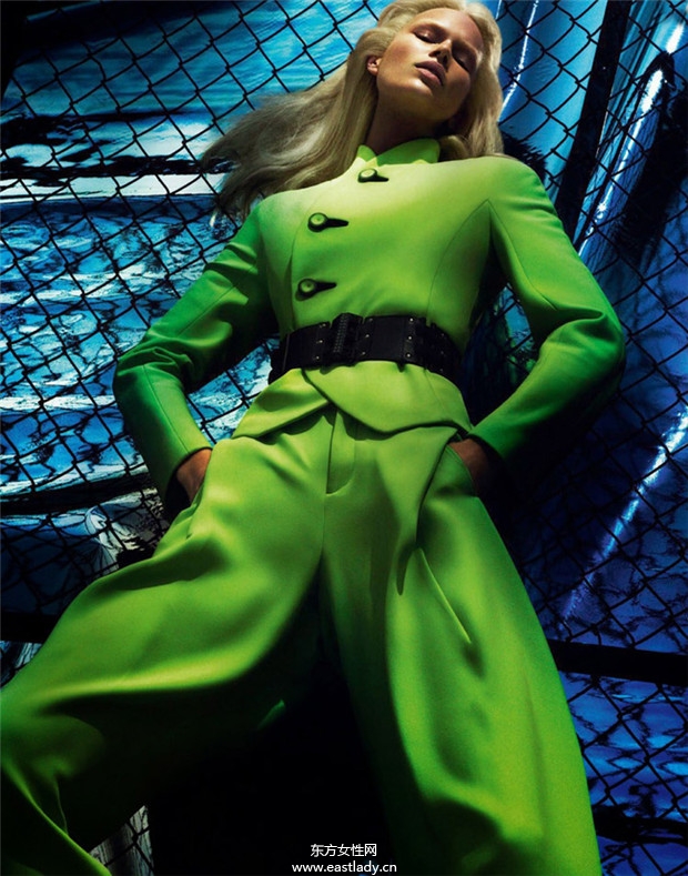 Anna Ewers《Vogue》2014年8月法國(guó)版