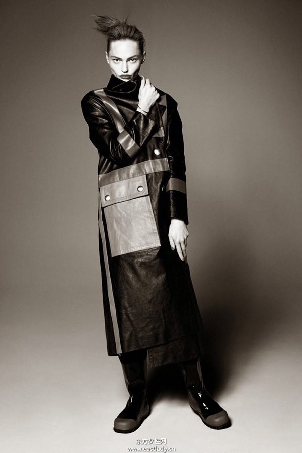 Sasha Pivovarova《Vogue》2014年8月法國(guó)版