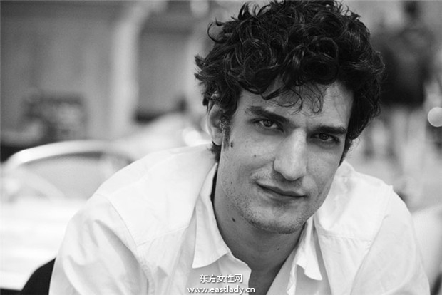 Caroline Trentini《Vogue》2014年6月美國(guó)版