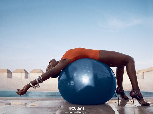 Lupita Nyong’o《Vogue》2014年7月美國(guó)版