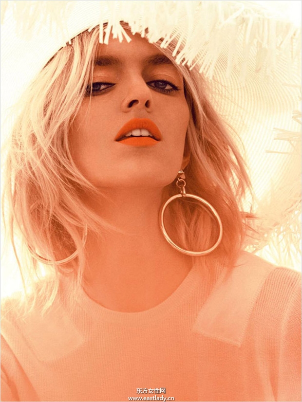 Anja Rubik《Vogue》2014年1月韓國版