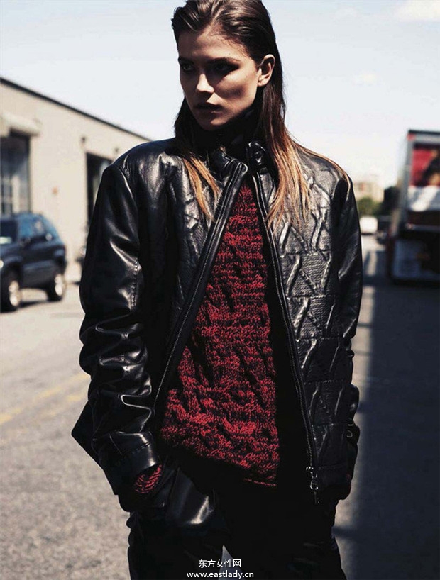 Anja Rubik & Kasia Struss 2013年8月份《Vogue》德國(guó)版