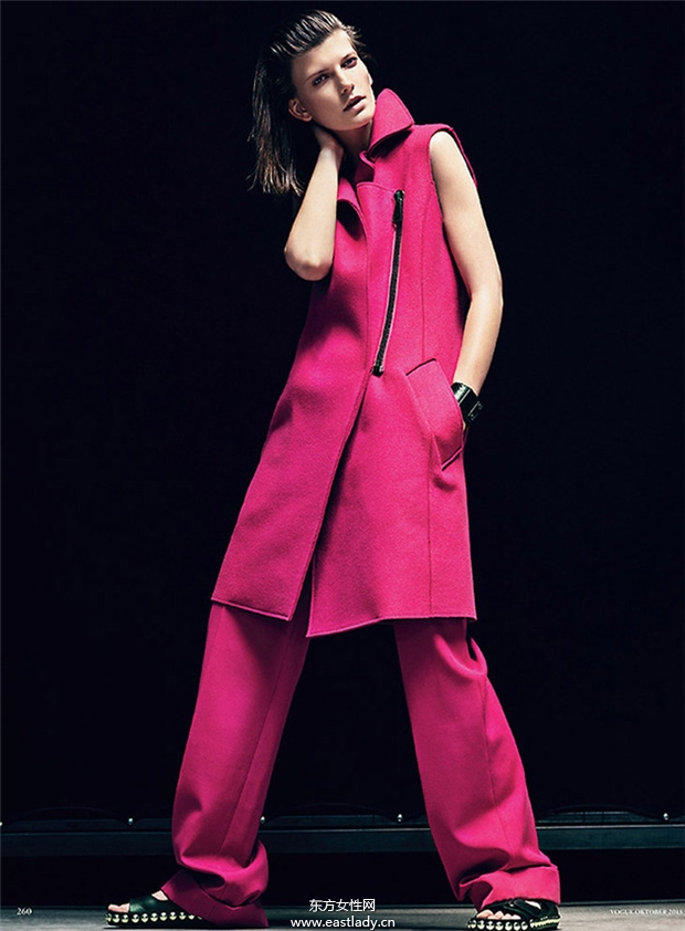 Valerija Kelava《Vogue》2013年10月德國版