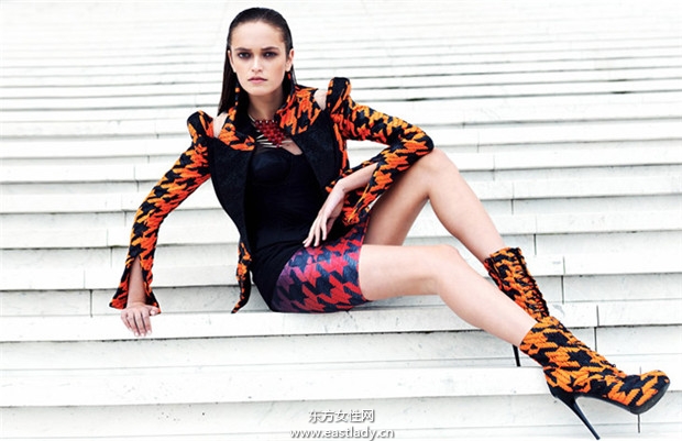 Jayne Baily《Elle》2013年11月塞爾維亞版