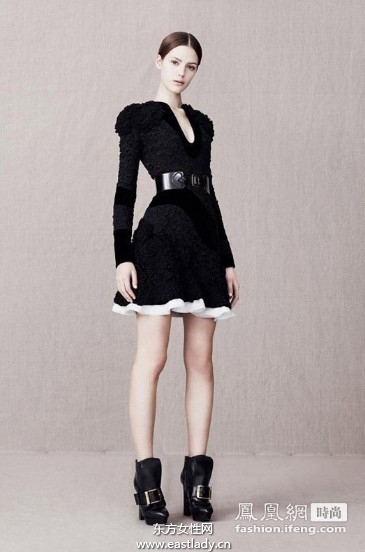亞歷山大·麥昆（Alexander McQueen）2013早秋女裝低調(diào)詮釋奢華