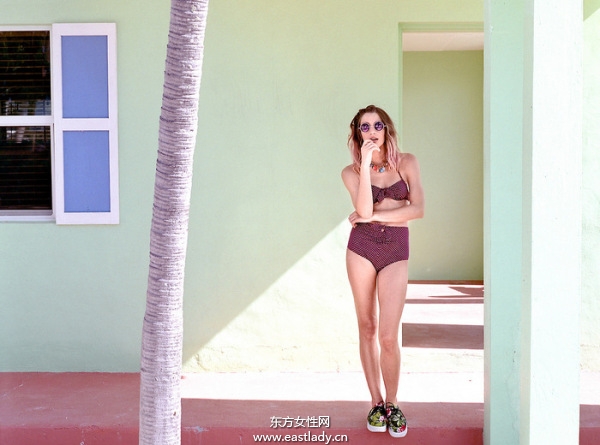 清涼夏季歐美達人比基尼出海