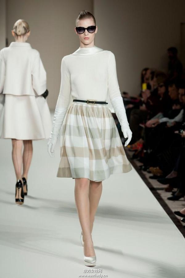 坦波麗倫敦 (Temperley London)  倫敦時(shí)裝周2013秋冬系列