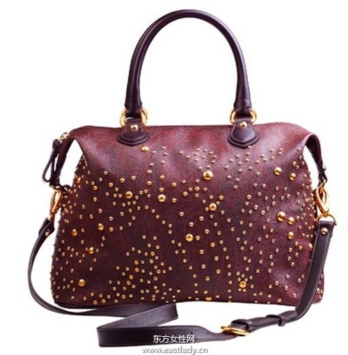 韓國女星全智賢為我們呈現(xiàn)名媛淑女的視覺享受