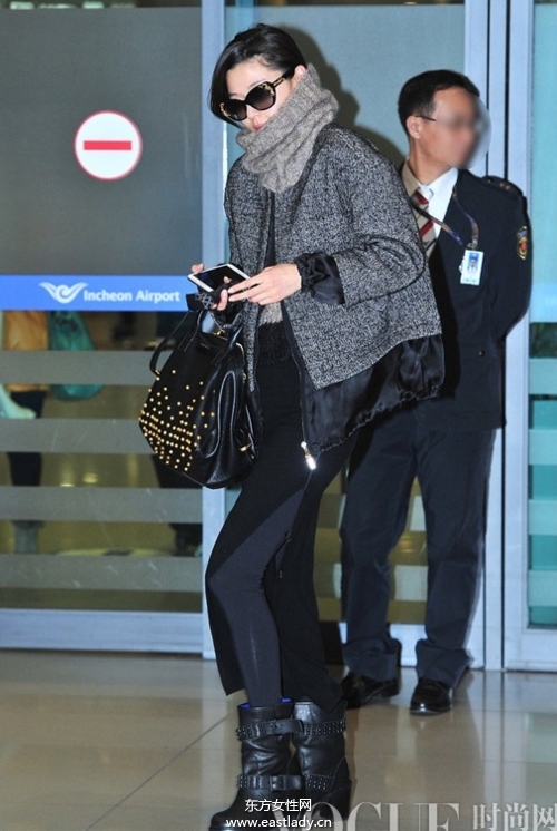 韓國女星全智賢為我們呈現(xiàn)名媛淑女的視覺享受