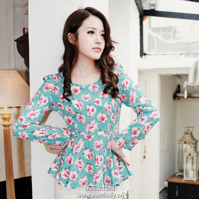 早春碎花服裝系列搭配 讓人春意綿綿