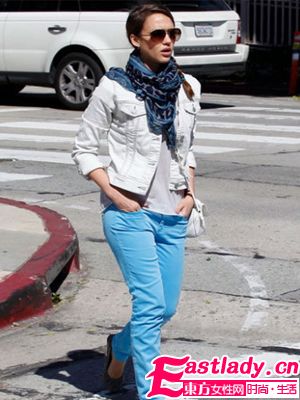 初夏時(shí)節(jié)明星愛穿牛仔外套