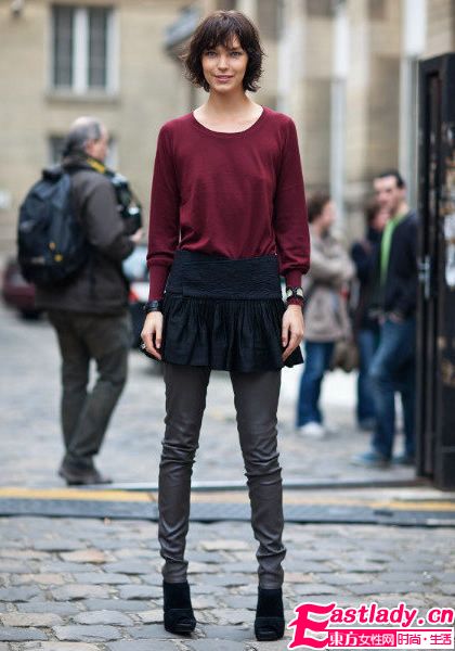 天生衣架子 國(guó)際超模街頭美腿賞析