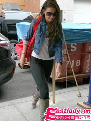 初夏時節(jié)明星愛穿牛仔外套