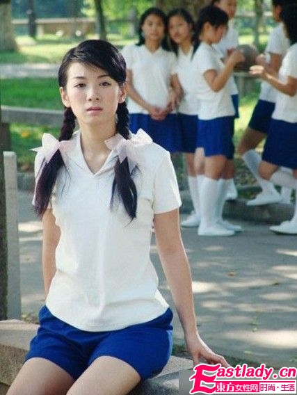 看女明星穿校服 讓你重溫校園時代