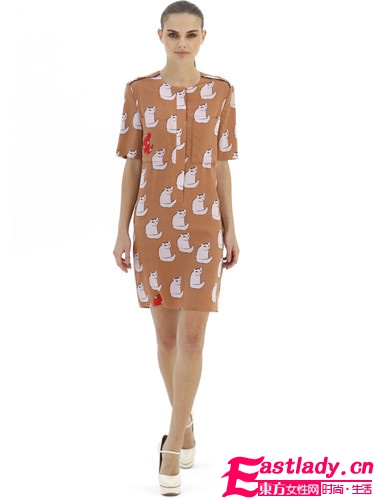 37歲貝嫂賣萌展現(xiàn)充滿母性和童真