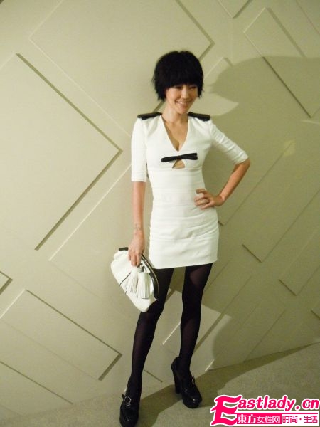 中空禮服撞衫 33歲小S不敵46歲劉嘉玲風(fēng)情