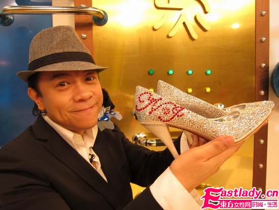 蔡康永為謝娜設(shè)計(jì)婚鞋 設(shè)計(jì)師蘭玉送祝福