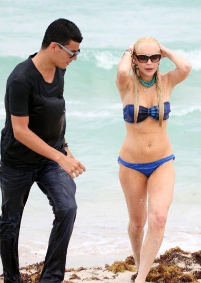 夏日來(lái)臨學(xué)時(shí)尚達(dá)人穿衣打扮