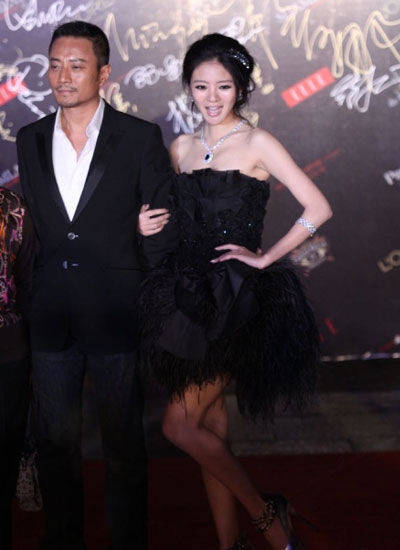 從清純蛻變成冶艷的女星性感打扮