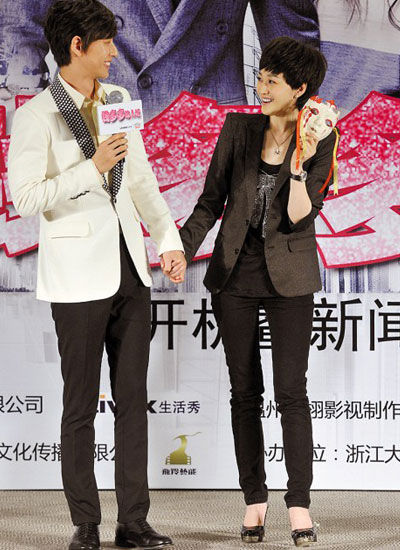 淑女轉(zhuǎn)型帥小伙 李小冉淑女轉(zhuǎn)型穿搭對(duì)比