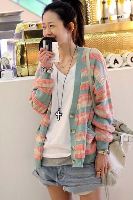 2011最新時(shí)尚服裝 T恤外套短褲很給力