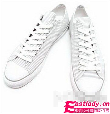 今夏為自己準(zhǔn)備一雙潮味帆布鞋