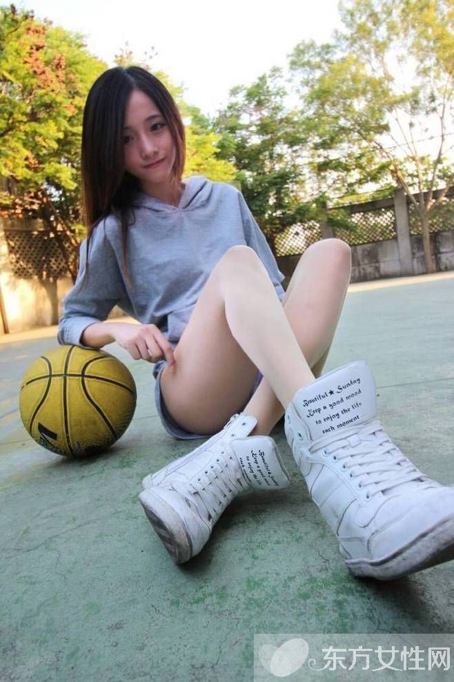 用最簡單的日常基礎(chǔ)款 點亮你整個春天!