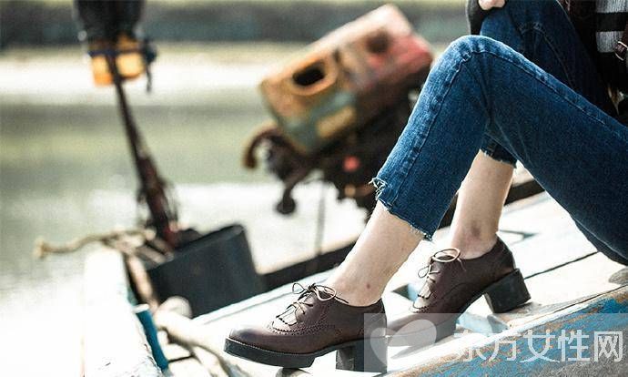 復(fù)古單鞋搭配大法 教你搭出時(shí)尚文藝范