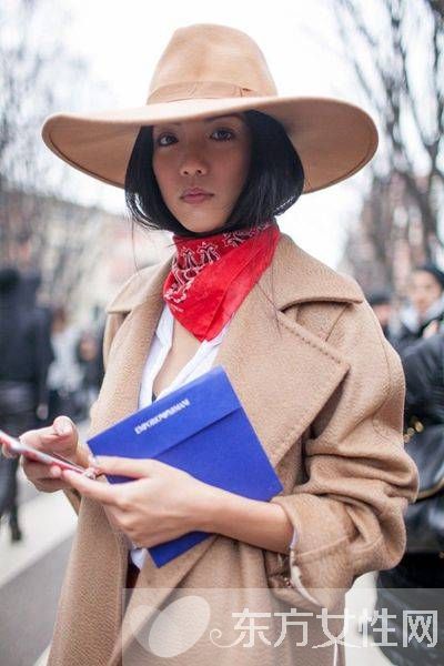 5種時(shí)尚方巾的系法 讓你盡情凹造型