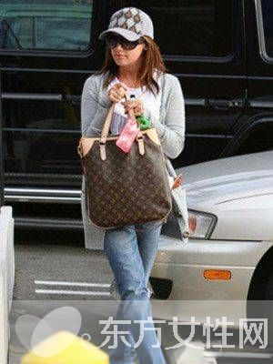 女星教你如何搭配lv手包 讓你盡顯奢華大牌感